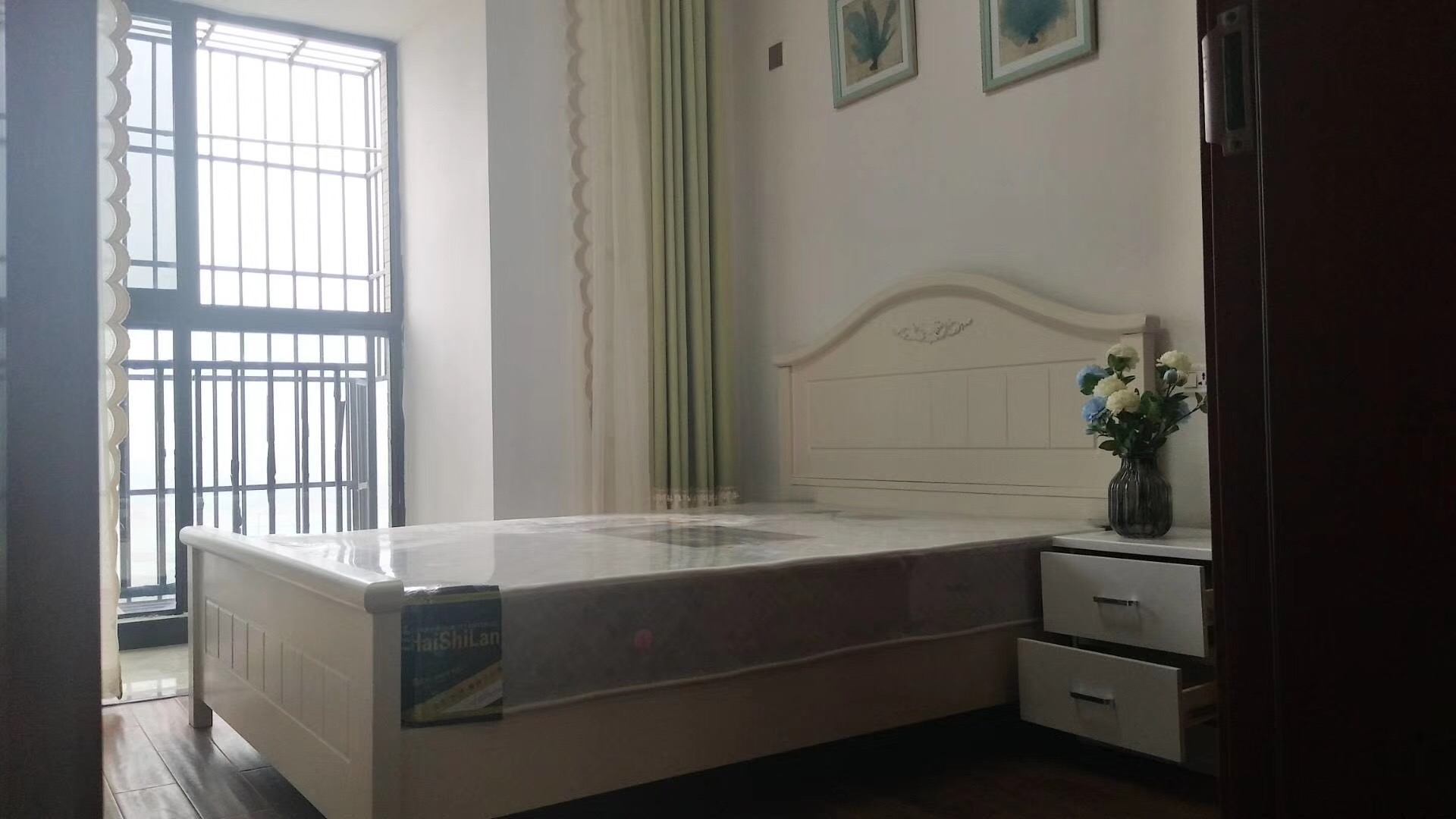 懷化85平米現(xiàn)代簡(jiǎn)約風(fēng)格次臥裝修效果圖